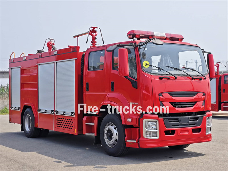 isuzu FVR wate foam fire fighting vehicle