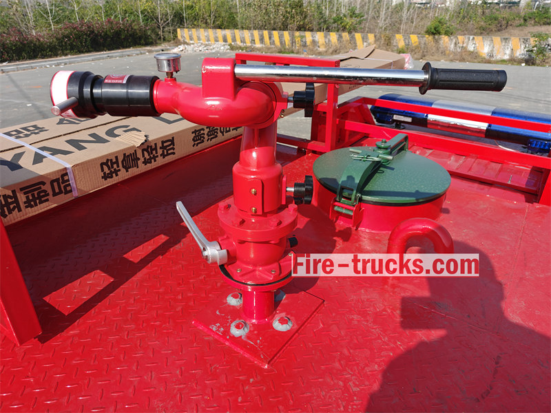Isuzu 4x4 pickup fire truck PS20 fire monitor