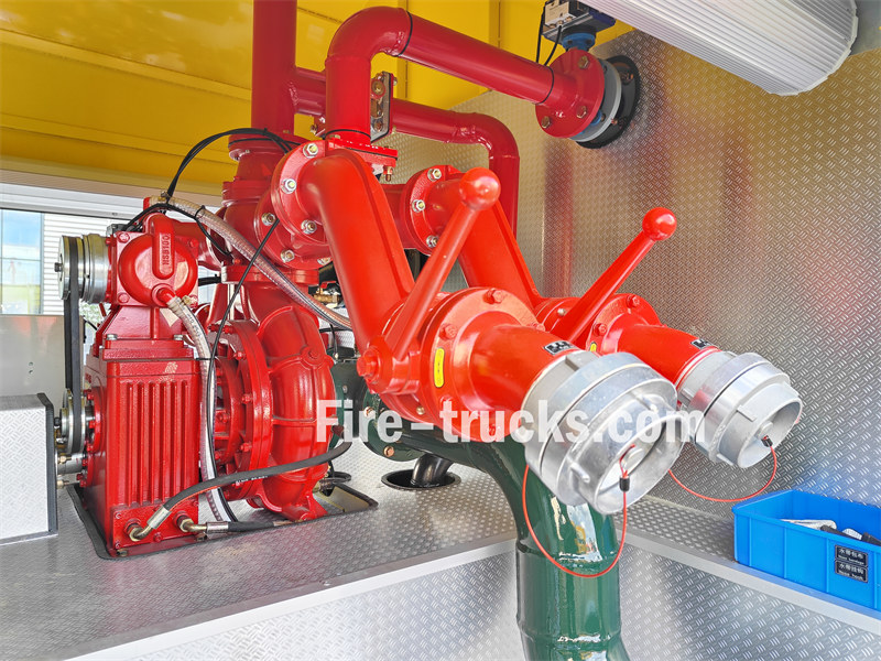 Isuzu fire truck with CB10/60 fire pump