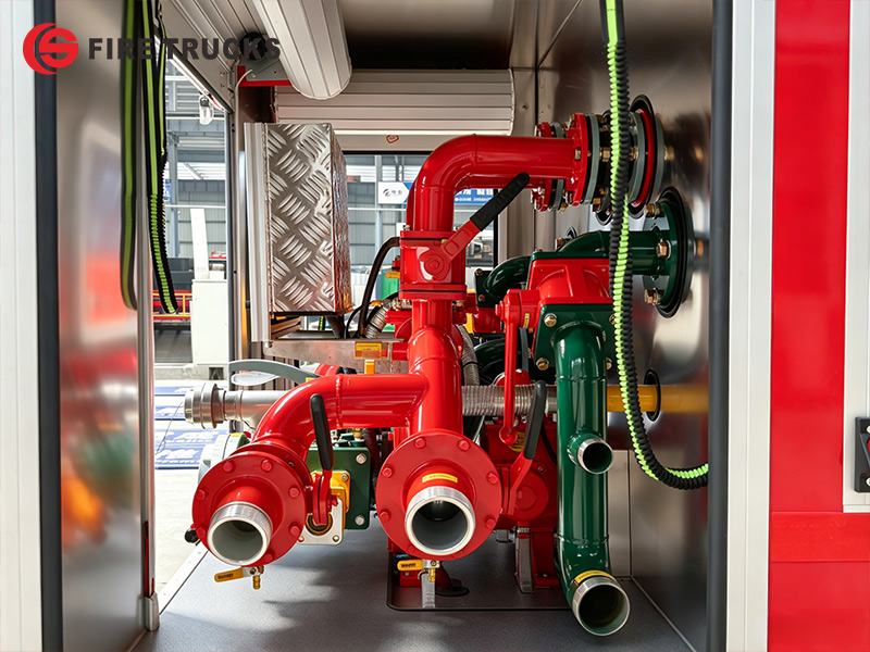 HOWO 4x2 water foam fire truck CB10/100-XZ fire pump Philippines