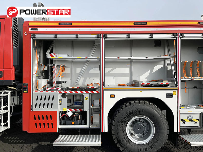 Foam fire fighting vehicle firefighting equipment Foam fire fighting vehicle firefighting equipment