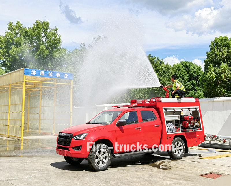 ISUZU pickup fire rescue truck ISUZU pickup fire rescue truck